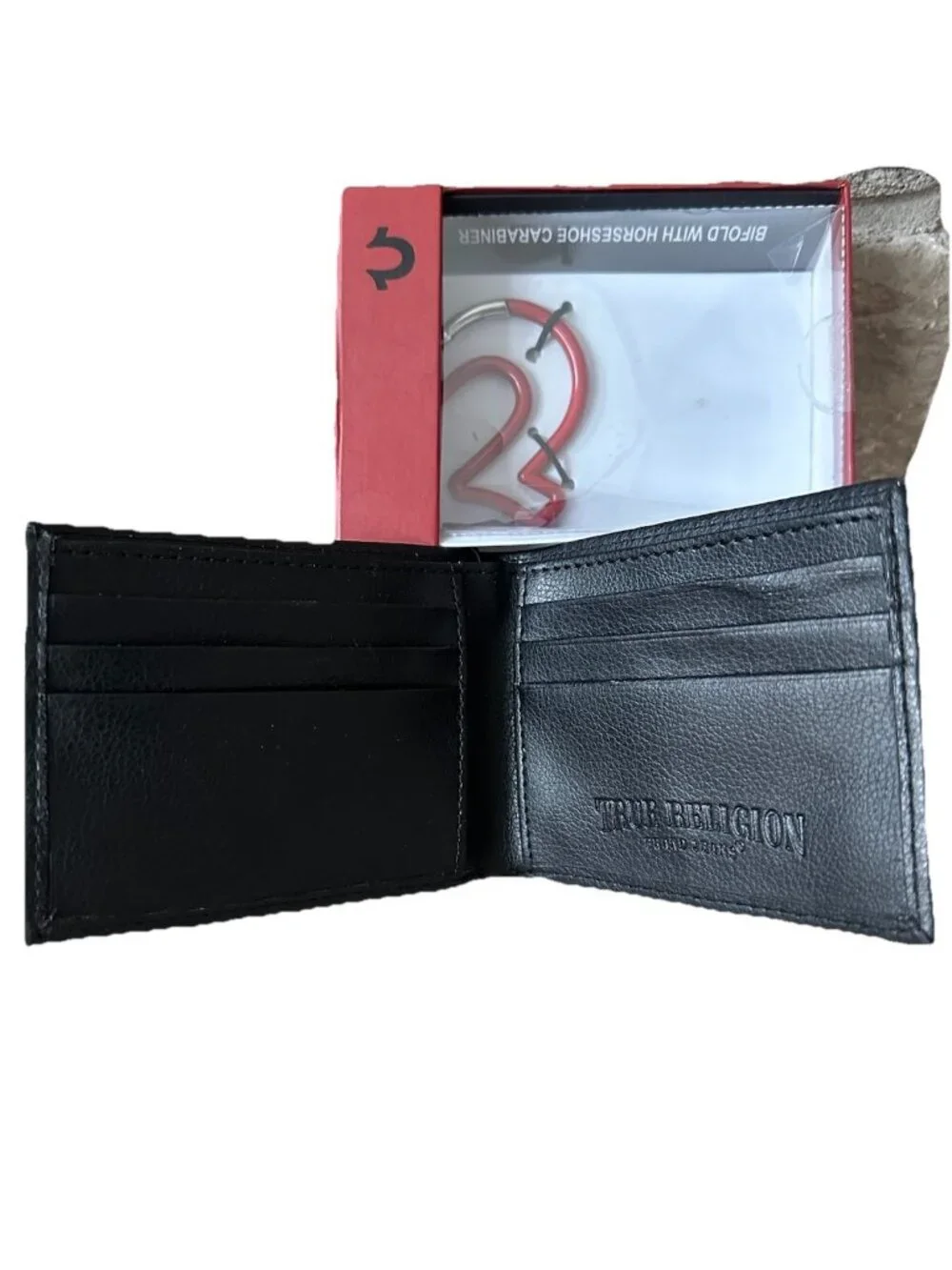 True Religion Mens Bifold Wallet Black Red Leather Horseshoe Carabiner Keychain